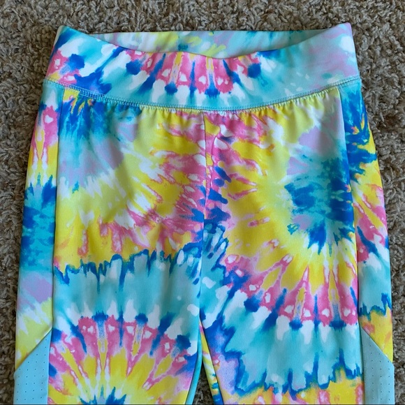 More Than Magic Tie-Dye Swirl Rainbow Leggings - Picture 5 of 13